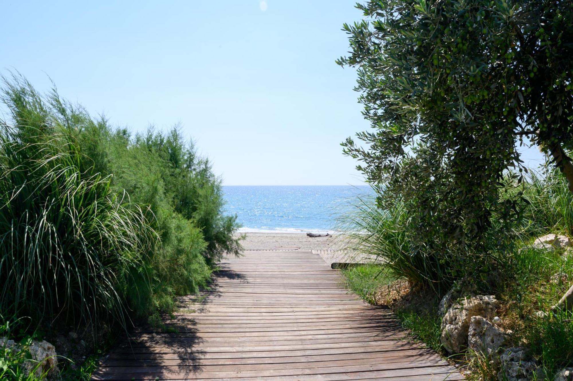 Poseidon Beach Hotel Kastrosikia Eksteriør bilde