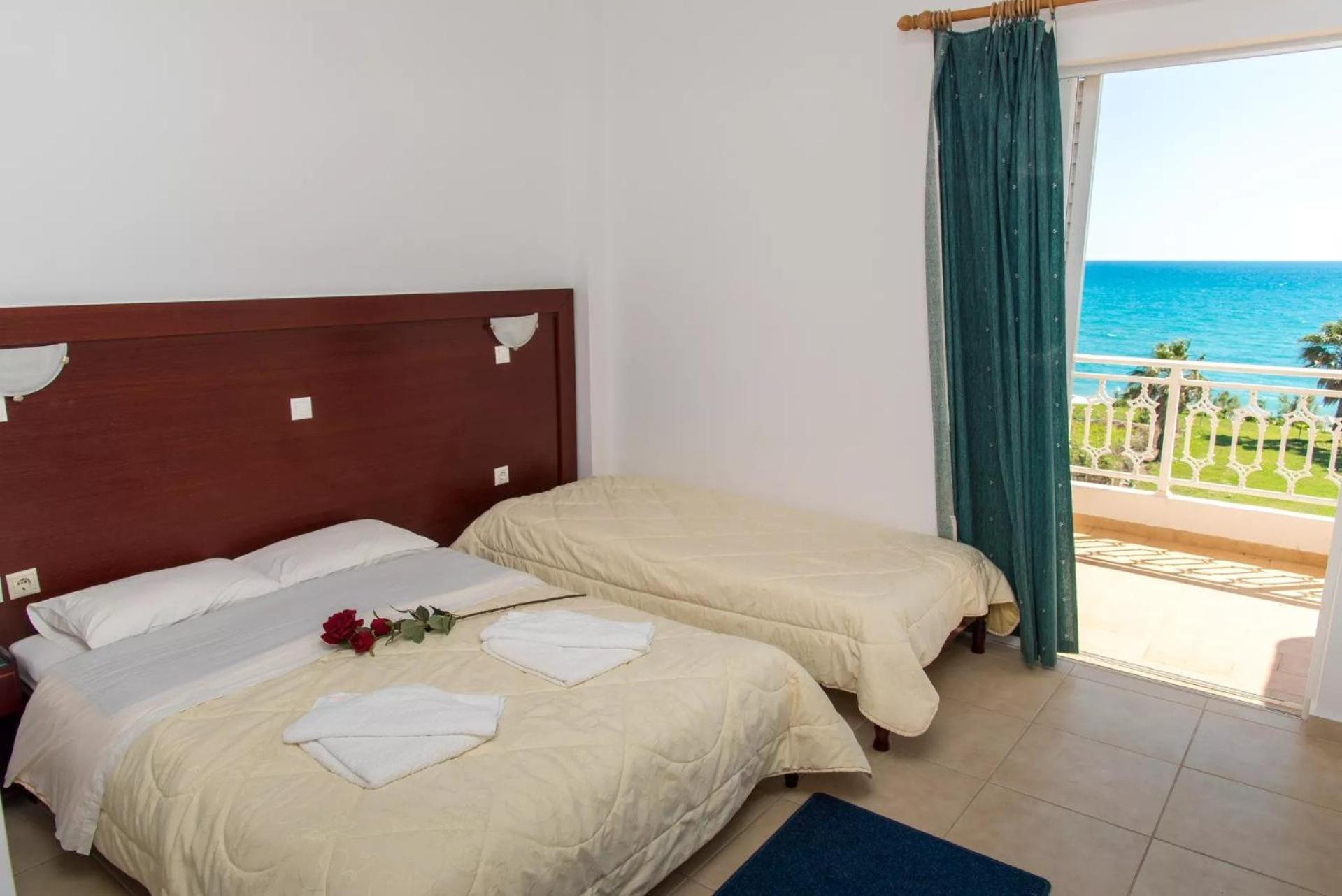 Poseidon Beach Hotel Kastrosikia Eksteriør bilde
