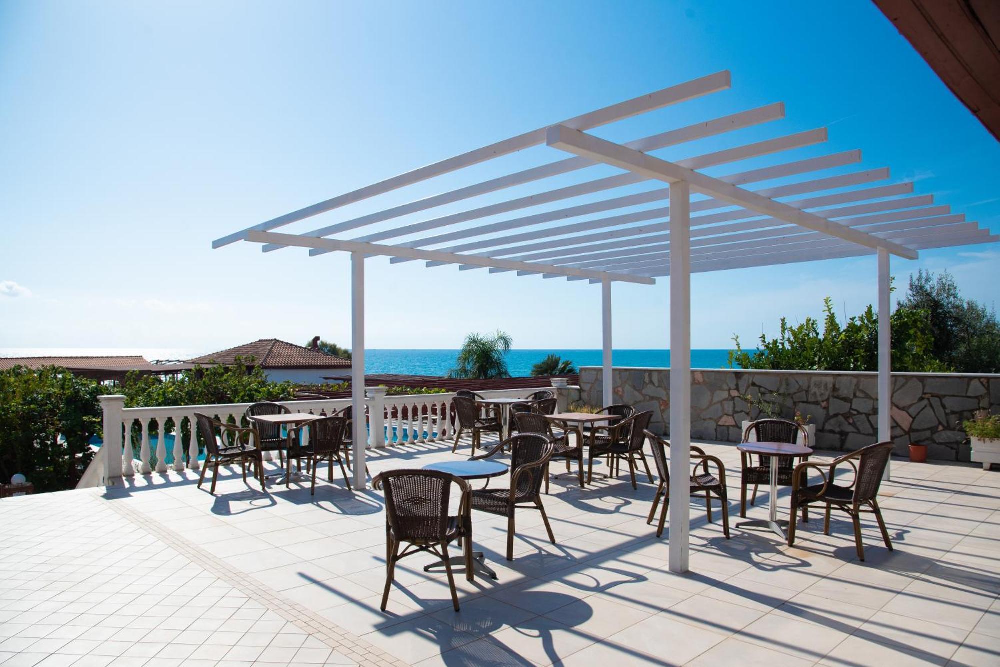 Poseidon Beach Hotel Kastrosikia Eksteriør bilde