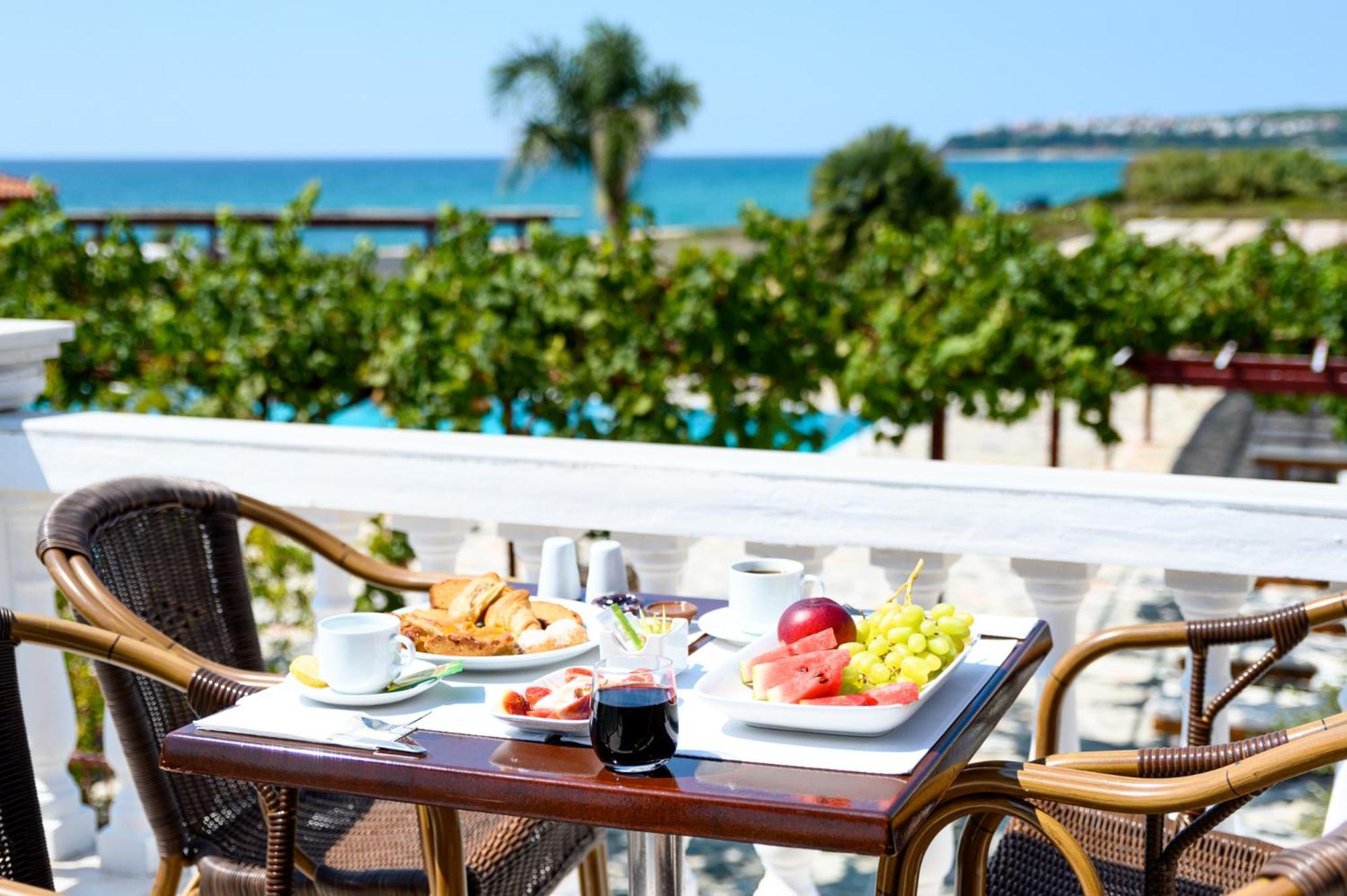 Poseidon Beach Hotel Kastrosikia Eksteriør bilde